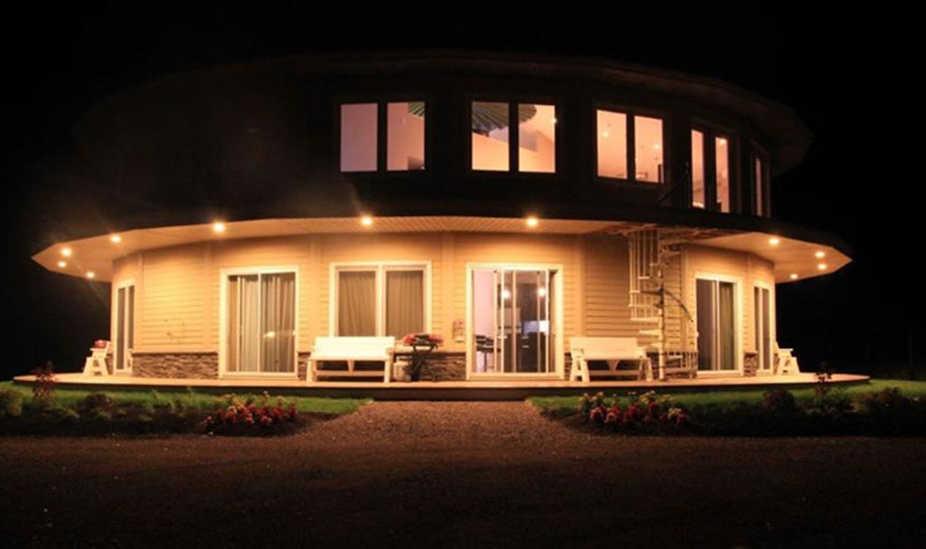 Around The Sea - Cana Da'S Rotating House, Suites & Tours นอร์ธรัสติโค ภายนอก รูปภาพ